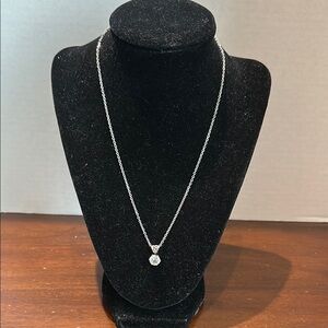 Elegant Silver Pendant Necklace